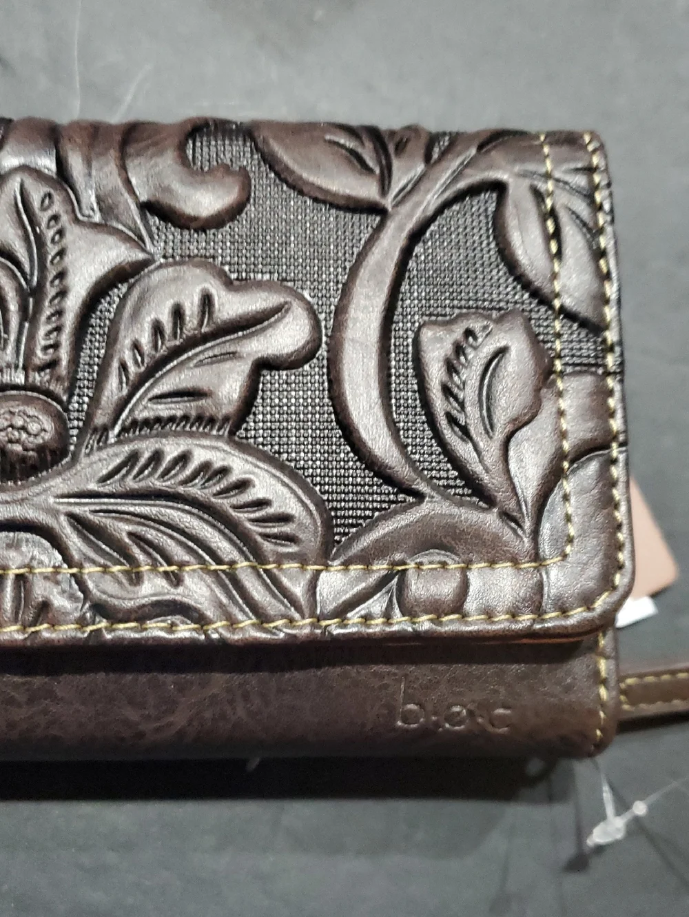 B.O.C intricate floral‎ pattern chocolate brown trifold wallet brand new